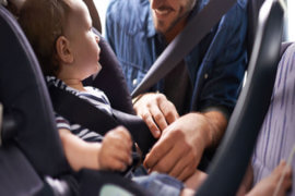 Είναι ασφαλές να χρησιμοποιήσω μεταχειρισμένο παιδικό κάθισμα αυτοκινήτου;