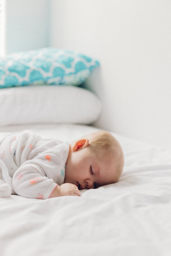Οι μύθοι του δυτικού κόσμου για τον ύπνο του μωρού