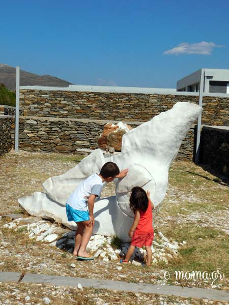 Να γιατί θα σε μαγέψει η Τήνος