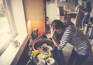 Το να είσαι μαμά είναι σαν να δουλεύεις σε 2,5 δουλειές
