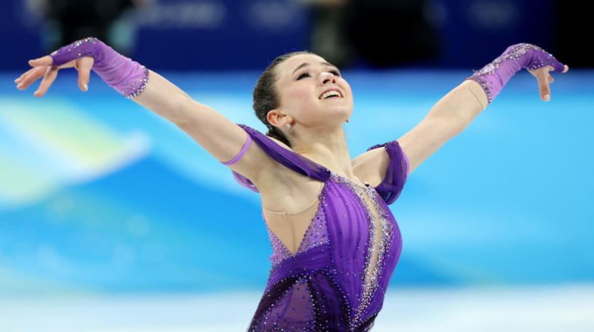Kamila Valieva - 15χρονη έγραψε ιστορία με τετραπλό άλμα στο πατινάζ