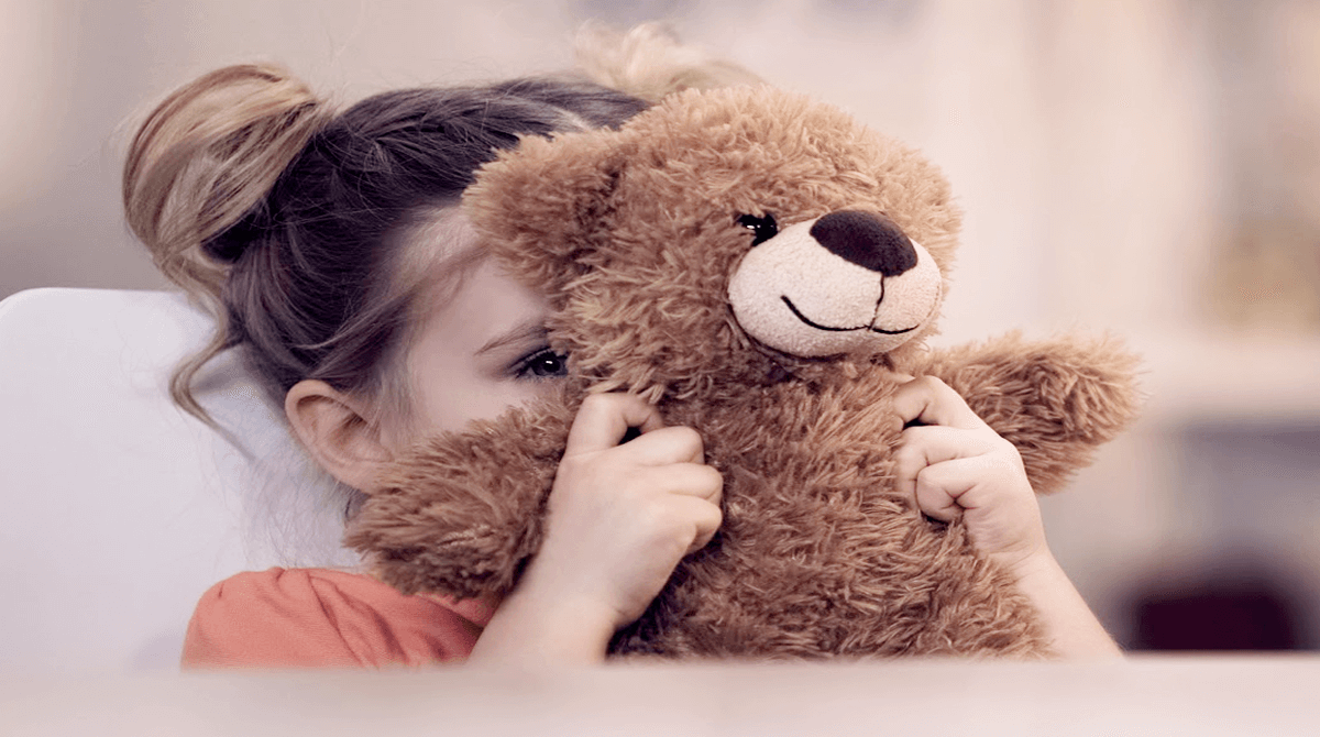 Ο θείος μου έκανε την πρώτη του κίνηση όταν ήμουν μόλις 8 ετών