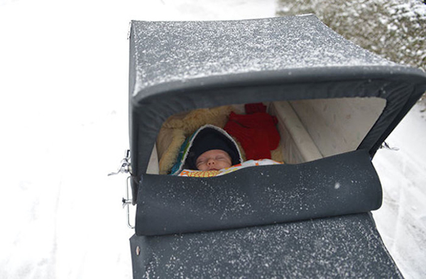 Γιατί οι Σκανδιναβοί αφήνουν τα μικρά τους να κοιμούνται στο κρύο;