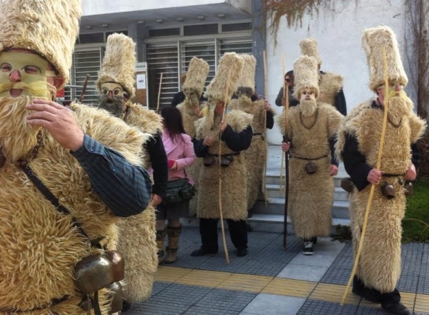 Τα έθιμα των Θεοφανίων και οι καλικάντζαροι