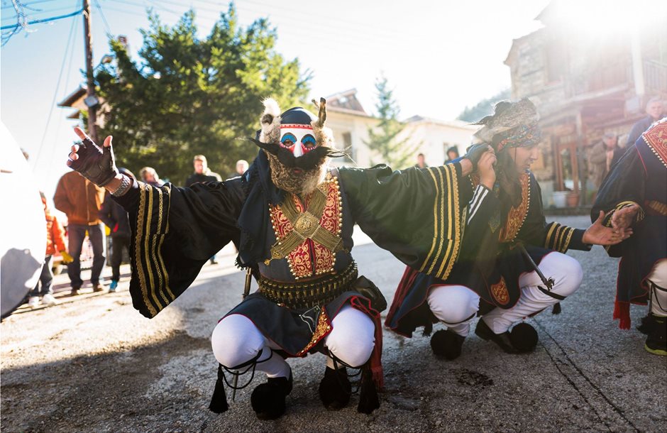 Τα έθιμα των Θεοφανίων και οι καλικάντζαροι